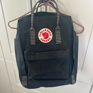 Fjällräven Kånken Black Backpack with Logo Patch